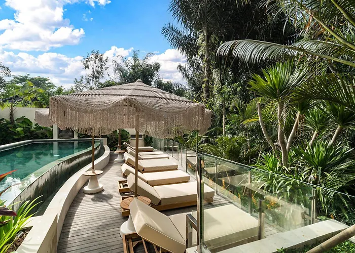 Villa So Hum By Balisuperhost